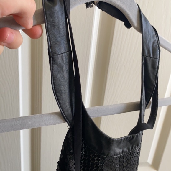 Halter top - Picture 3 of 6